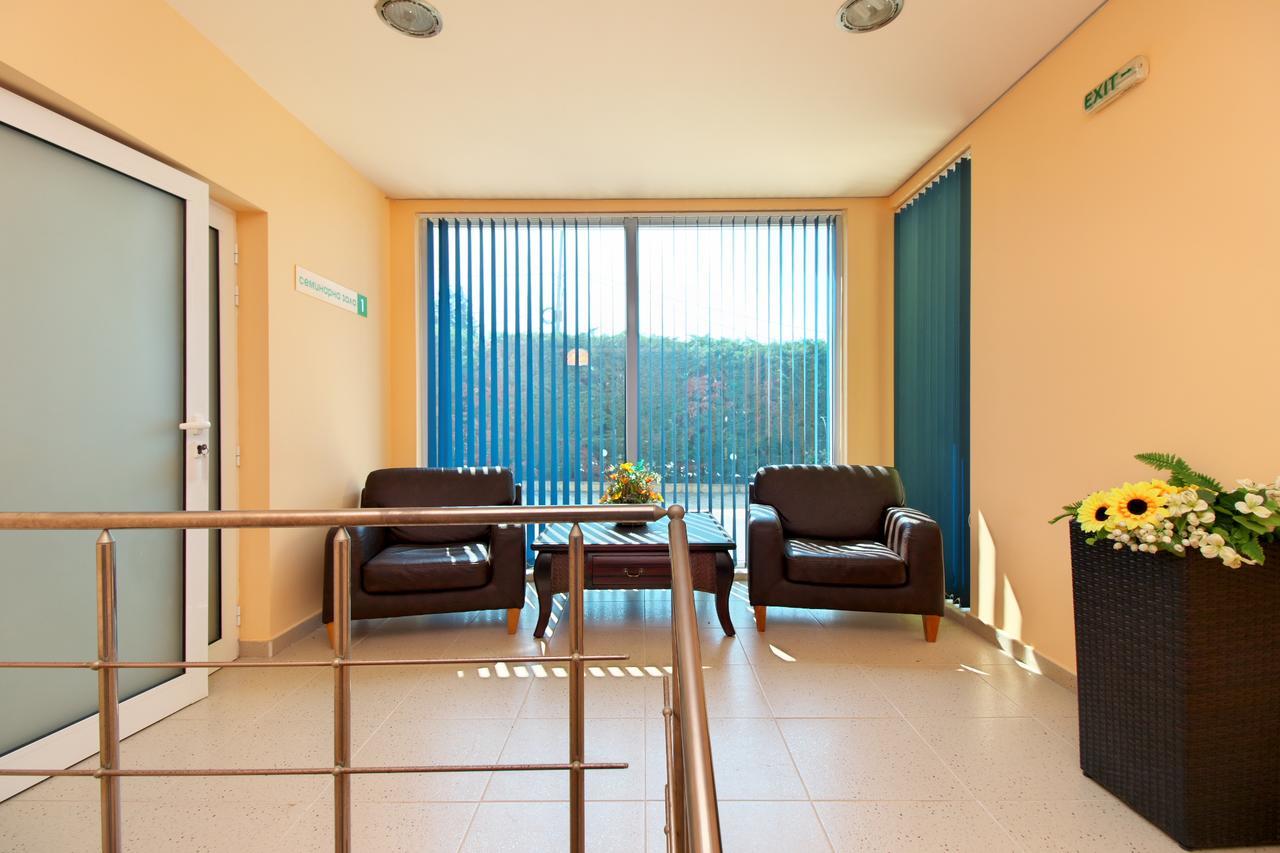 Benvita Hotel Golden Sands Exterior photo